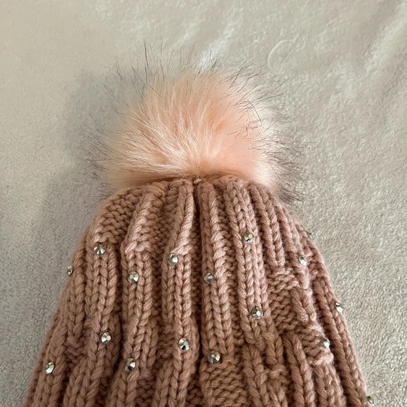 Bling Studded Winter Hat - Picture 5 of 7
